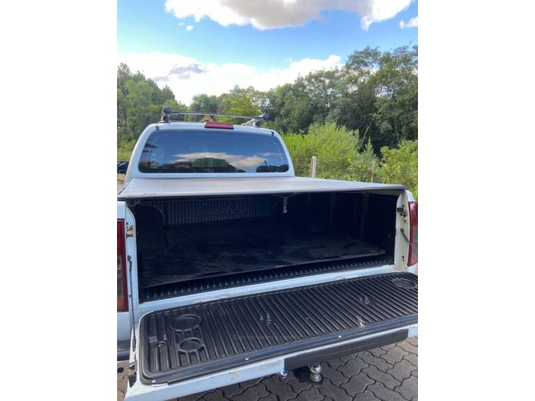 NISSAN - FRONTIER - 2013/2014 - Branca - R$ 87.990,00