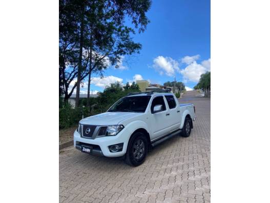 NISSAN - FRONTIER - 2013/2014 - Branca - R$ 87.990,00