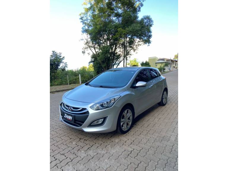 HYUNDAI - I30 - 2015/2015 - Prata - R$ 71.900,00