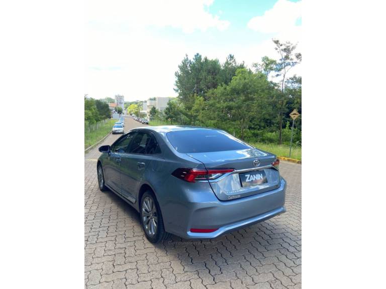TOYOTA - COROLLA - 2023/2023 - Cinza - R$ 134.900,00