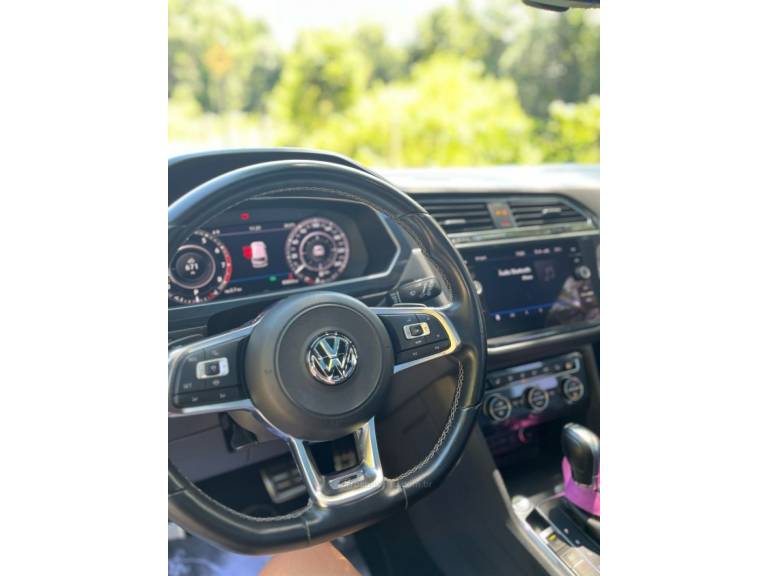VOLKSWAGEN - TIGUAN - 2019/2019 - Branca - R$ 159.900,00