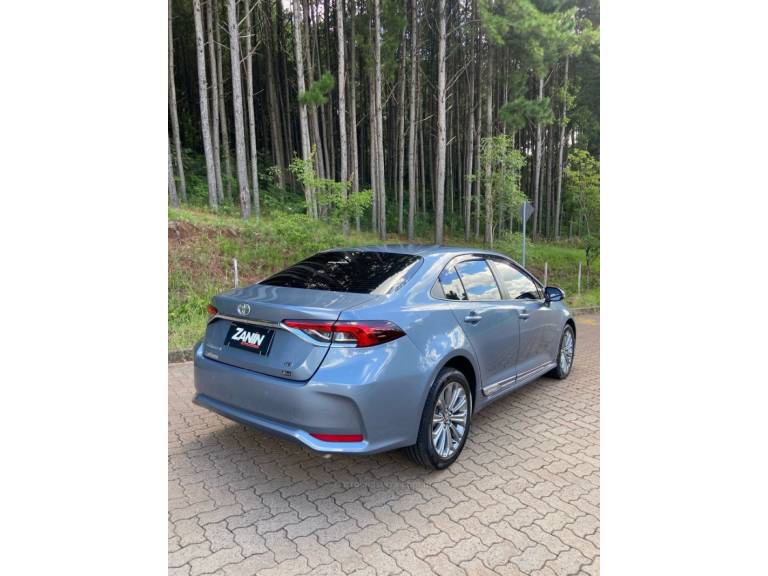 TOYOTA - COROLLA - 2023/2023 - Cinza - R$ 134.900,00