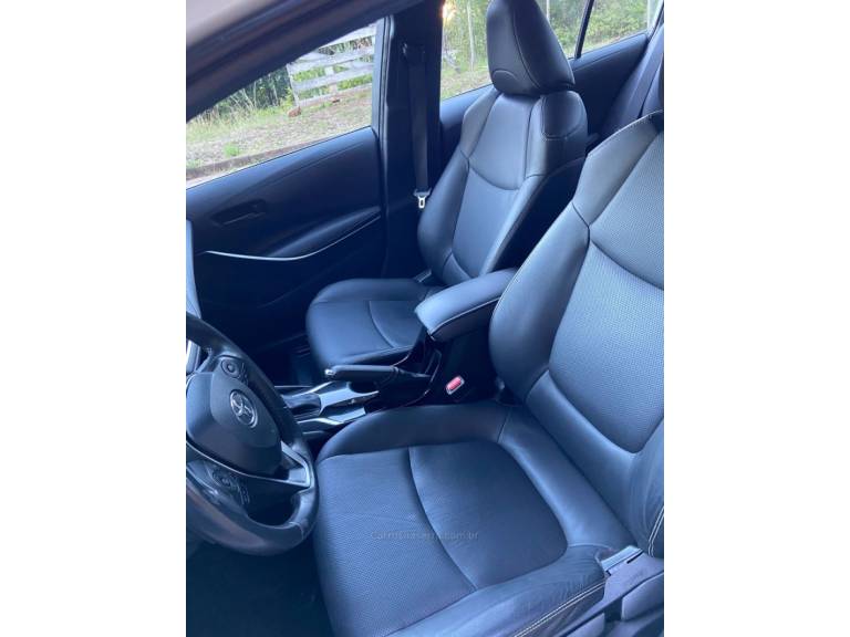 TOYOTA - COROLLA - 2020/2020 - Branca - R$ 121.900,00