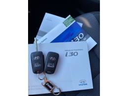 HYUNDAI - I30 - 2015/2015 - Prata - R$ 71.900,00