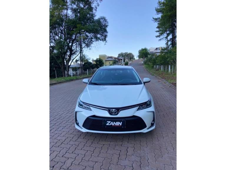 TOYOTA - COROLLA - 2020/2020 - Branca - R$ 121.900,00
