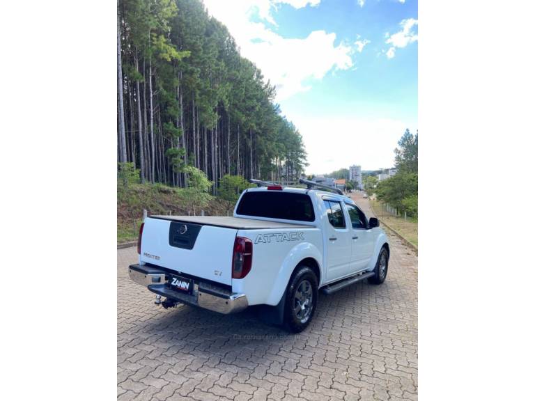NISSAN - FRONTIER - 2013/2014 - Branca - R$ 87.990,00