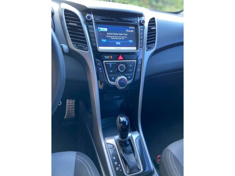 HYUNDAI - I30 - 2015/2015 - Prata - R$ 71.900,00