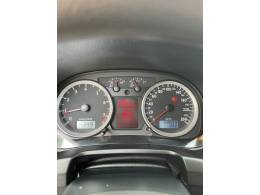 VOLKSWAGEN - GOLF - 2012/2013 - Preta - R$ 57.500,00