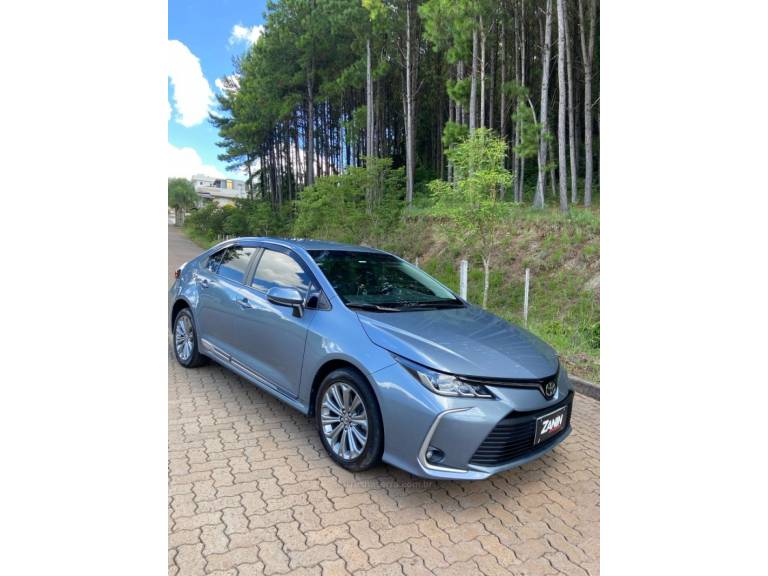 TOYOTA - COROLLA - 2023/2023 - Cinza - R$ 134.900,00