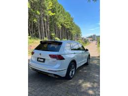 VOLKSWAGEN - TIGUAN - 2019/2019 - Branca - R$ 159.900,00